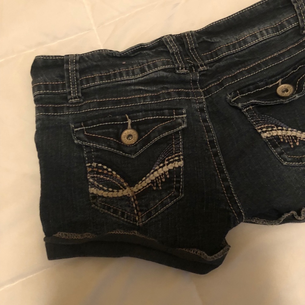 Dark Wash denim True shorts